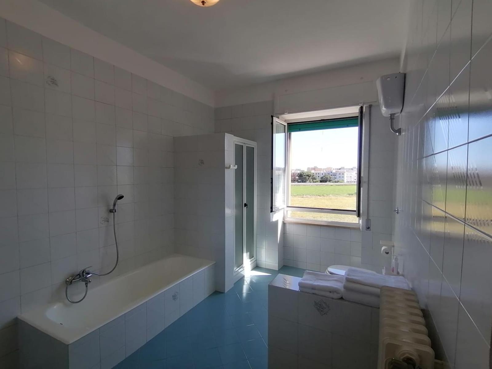 Apartamento Le Rondini Trani Exterior foto